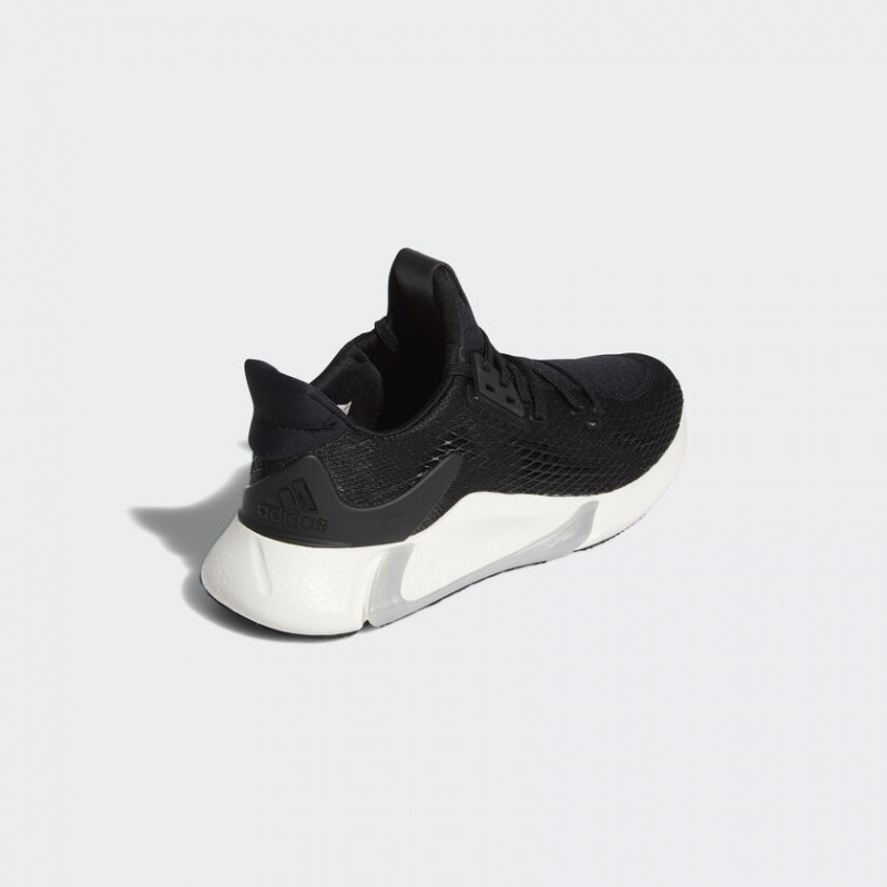 SEPATU LARI ADIDAS Edge XT