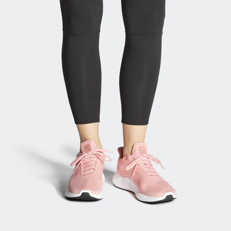 SEPATU LARI ADIDAS Wmns Edge RC 3