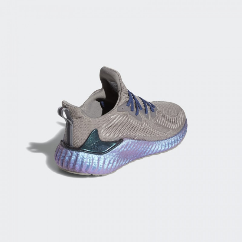 SEPATU LARI ADIDAS Alphaboost