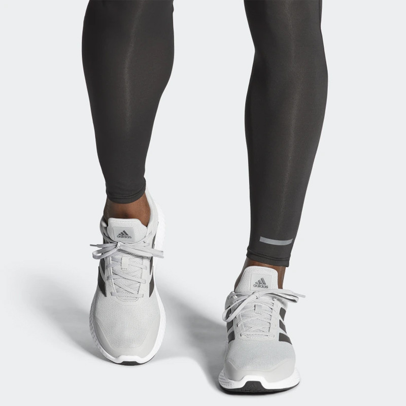 SEPATU LARI ADIDAS Edge Gameday