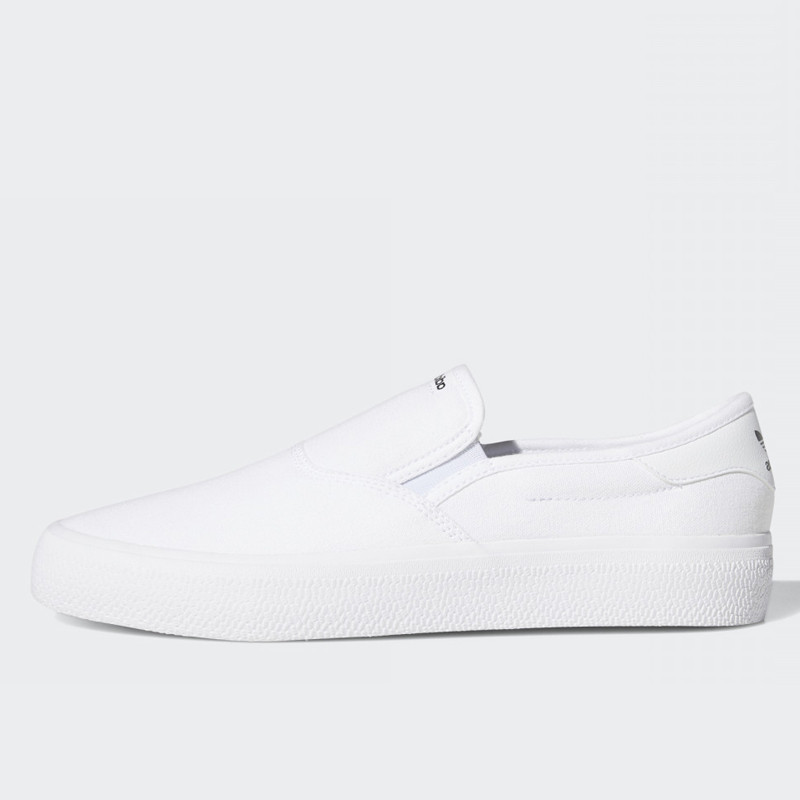 SEPATU SNEAKERS ADIDAS 3MC Slip-on