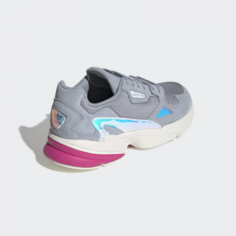 SEPATU SNEAKERS ADIDAS Wmns Falcon