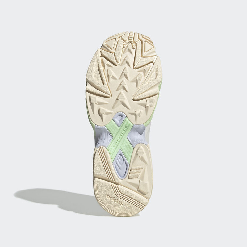 SEPATU SNEAKERS ADIDAS Wmns Falcon