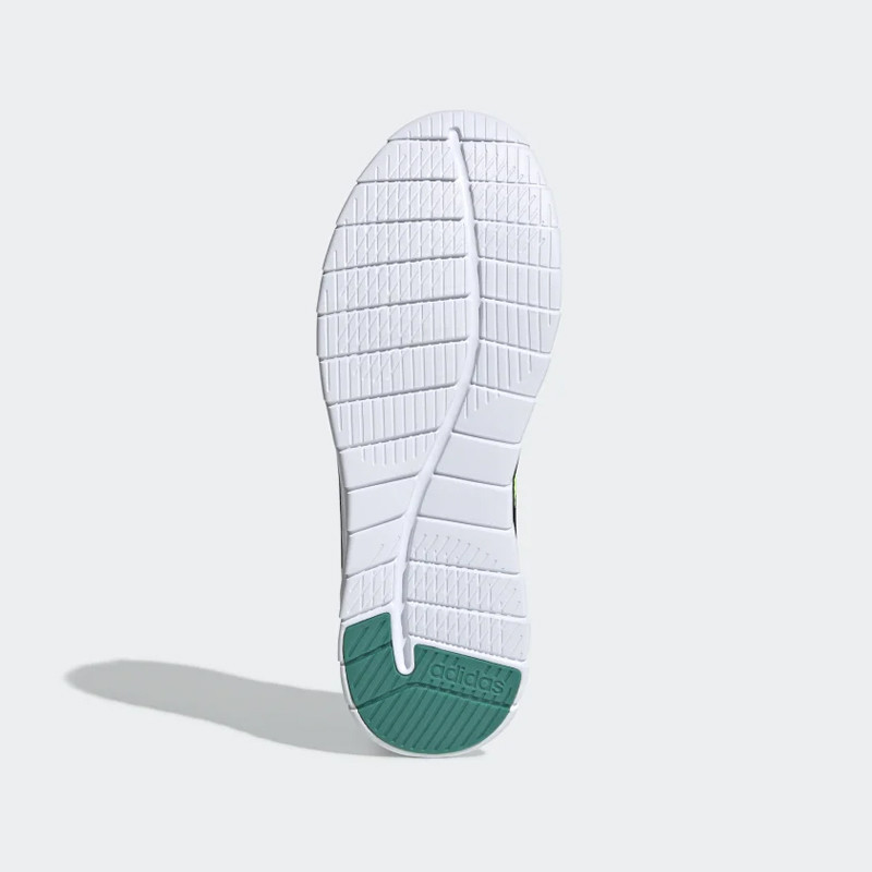 SEPATU LARI ADIDAS Asweerun Running