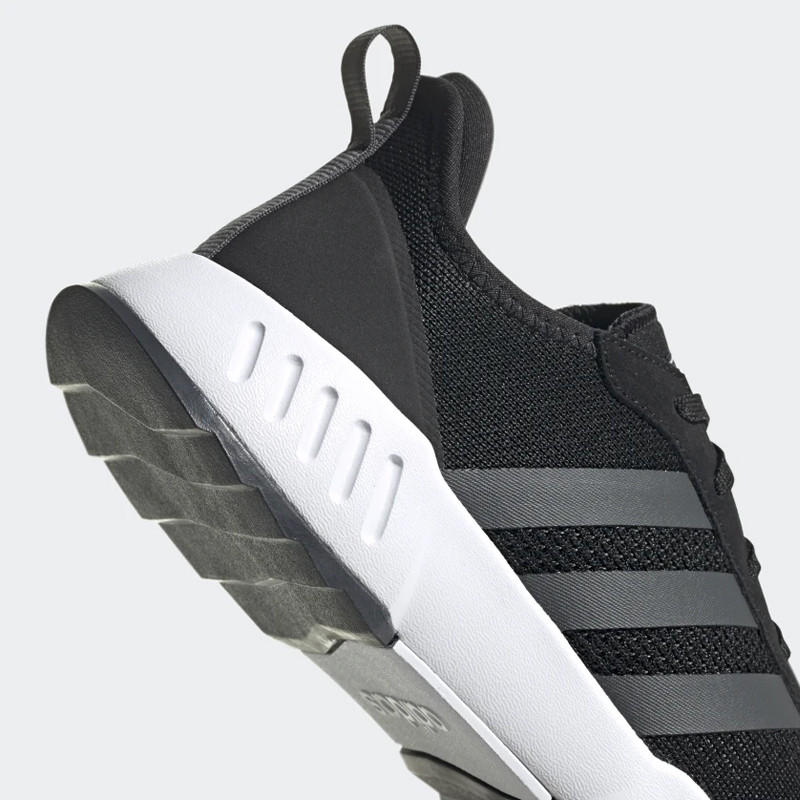 SEPATU LARI ADIDAS Phosphere