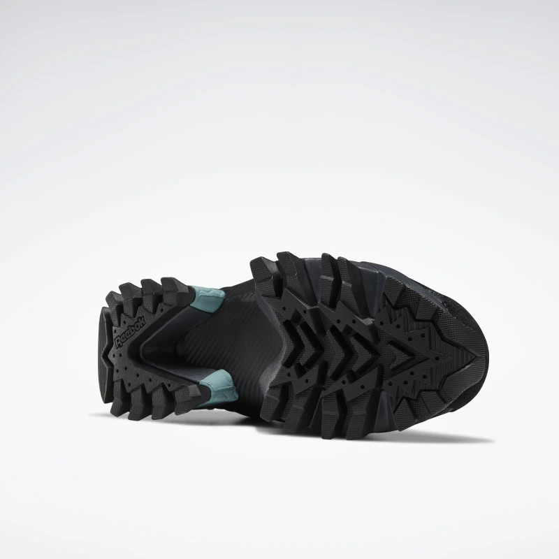 SEPATU SNEAKERS REEBOK Instapump Fury Trail