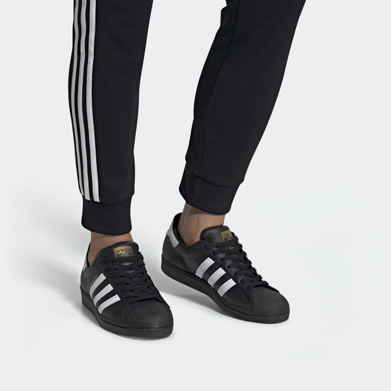 SEPATU SNEAKERS ADIDAS Superstar