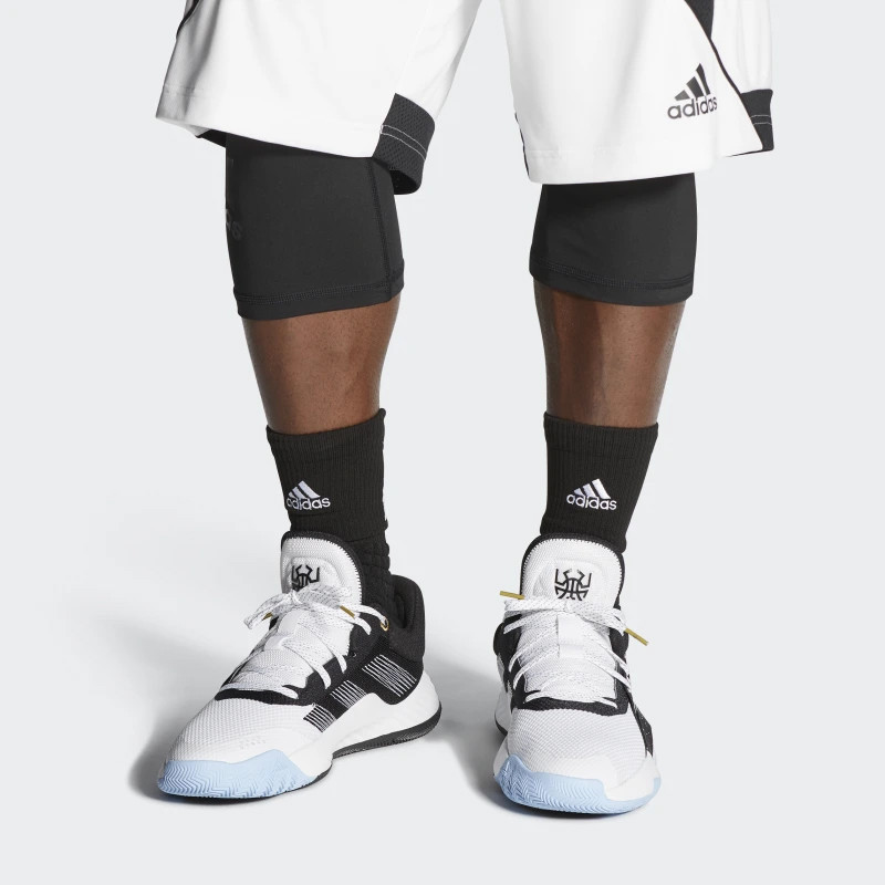 SEPATU BASKET ADIDAS D.O.N. Issue 1