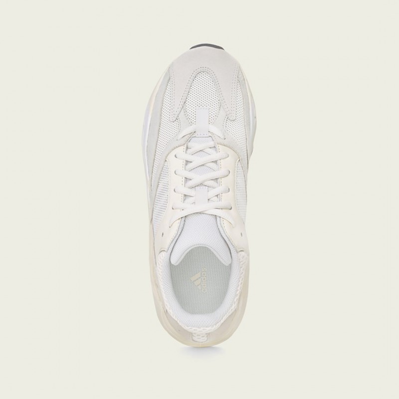 SEPATU SNEAKERS ADIDAS Yeezy Boost 700