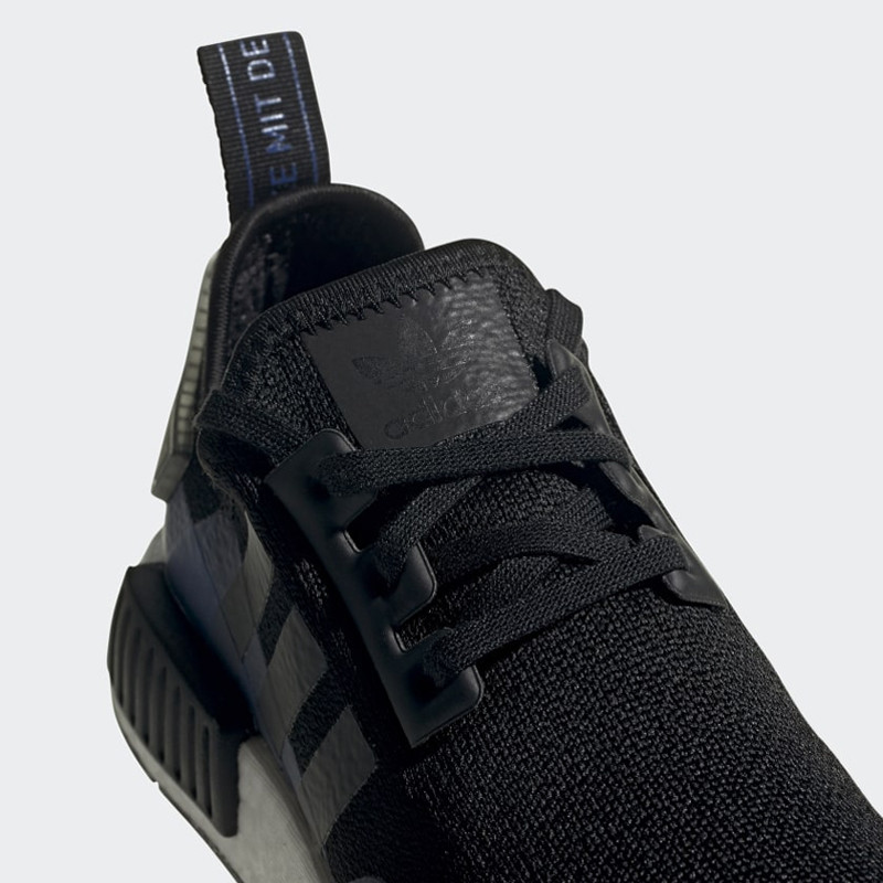 SEPATU SNEAKERS ADIDAS NMD_R1 Junior