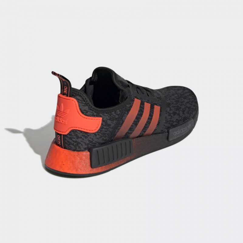 SEPATU SNEAKERS ADIDAS NMD_R1