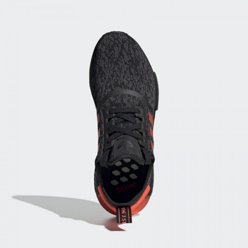 SEPATU SNEAKERS ADIDAS NMD_R1