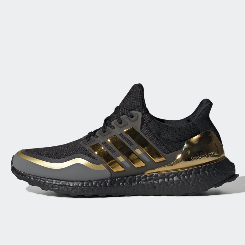 SEPATU LARI ADIDAS Ultraboost