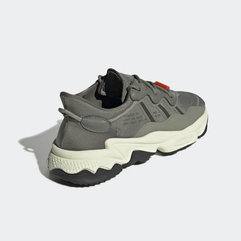 SEPATU SNEAKERS ADIDAS Originals Ozweego tr