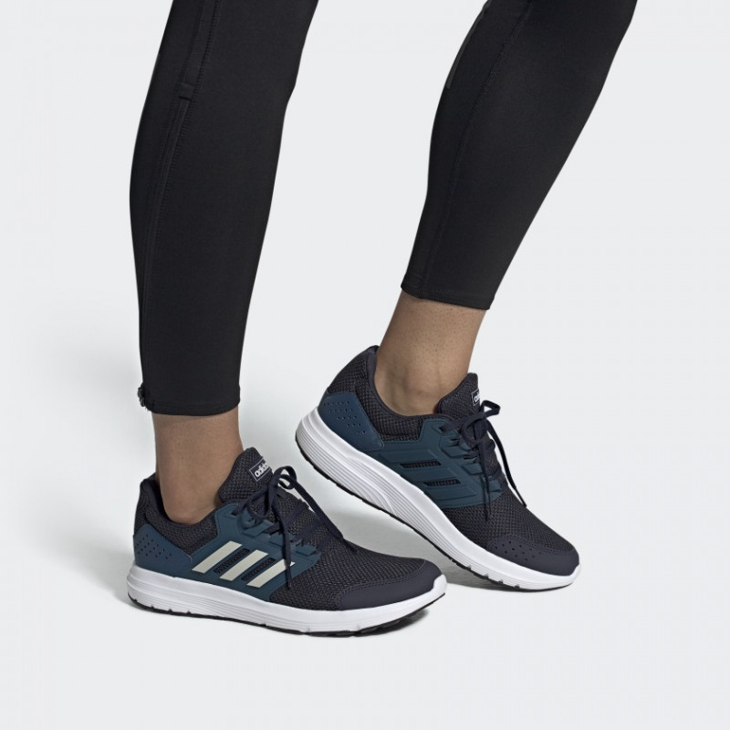 SEPATU LARI ADIDAS Galaxy 4