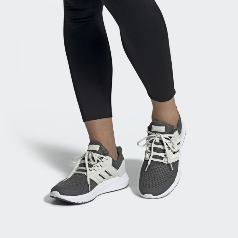 SEPATU LARI ADIDAS Galaxy 4