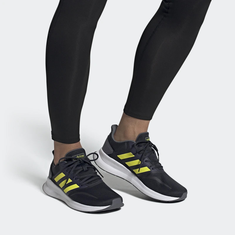 SEPATU LARI ADIDAS Runfalcon