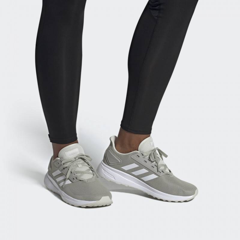 SEPATU LARI ADIDAS Duramo 9