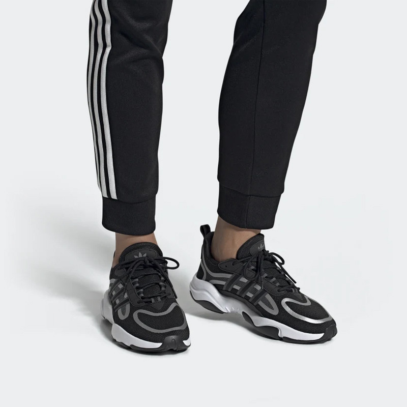 SEPATU SNEAKERS ADIDAS Haiwee