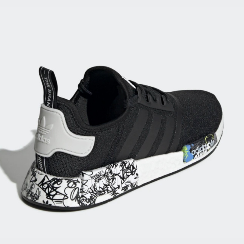 SEPATU SNEAKERS ADIDAS NMD_R1