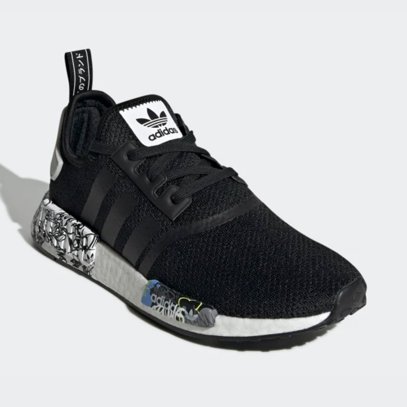 SEPATU SNEAKERS ADIDAS NMD_R1