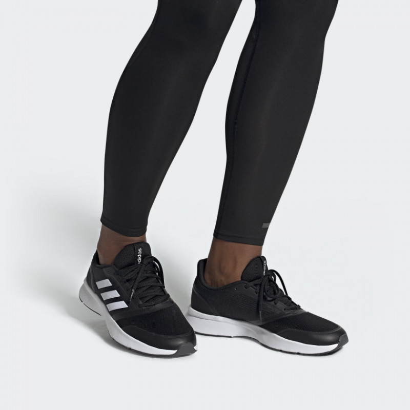 SEPATU LARI ADIDAS Nova Flow