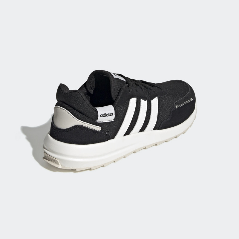 SEPATU LARI ADIDAS Wmns Retrorun
