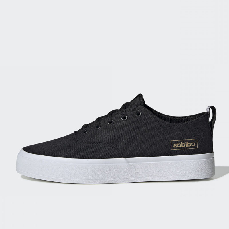 SEPATU TRAINING ADIDAS Wmns Broma