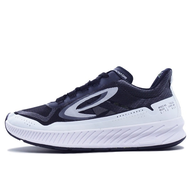 SEPATU LARI NINETEN Geist Ekiden
