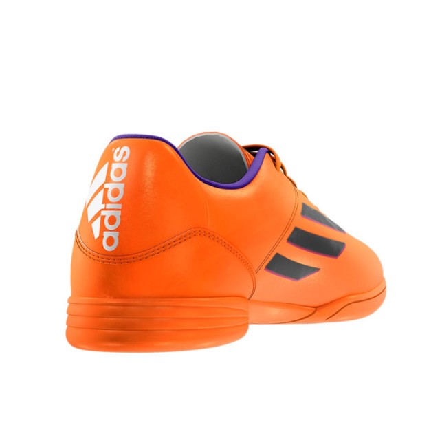 SEPATU FOOTBALL ADIDAS F5 IN