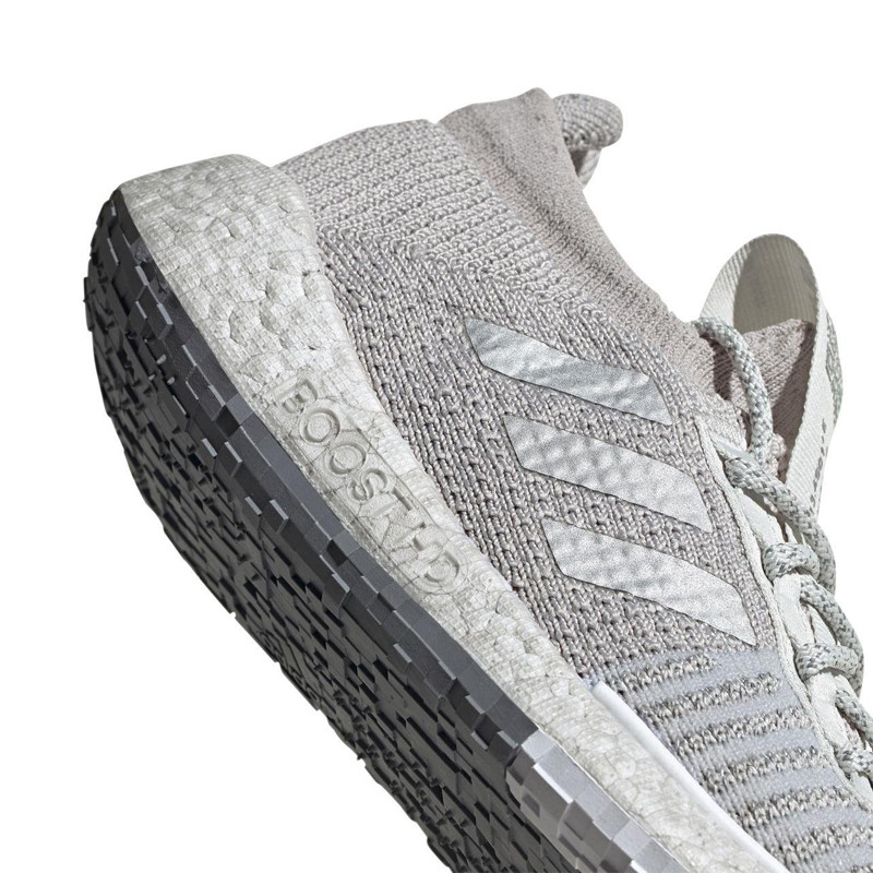 SEPATU LARI ADIDAS Pulseboost HD LTD