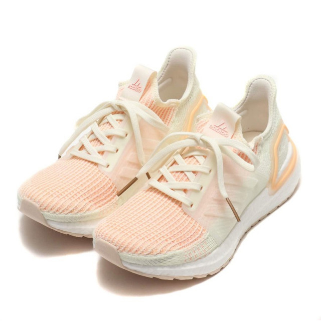 SEPATU LARI ADIDAS Wmns Ultraboost 19