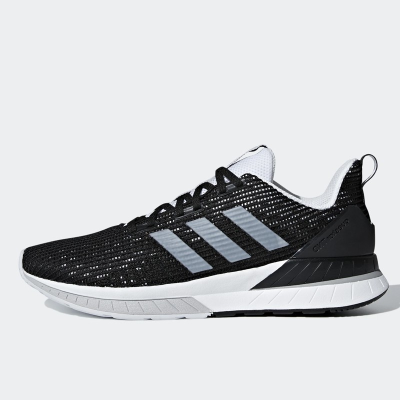 SEPATU LARI ADIDAS Questar TND 