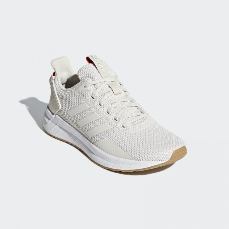 SEPATU LARI ADIDAS Wmns Questar Ride