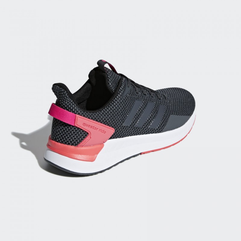 SEPATU LARI ADIDAS Wmns Questar Ride