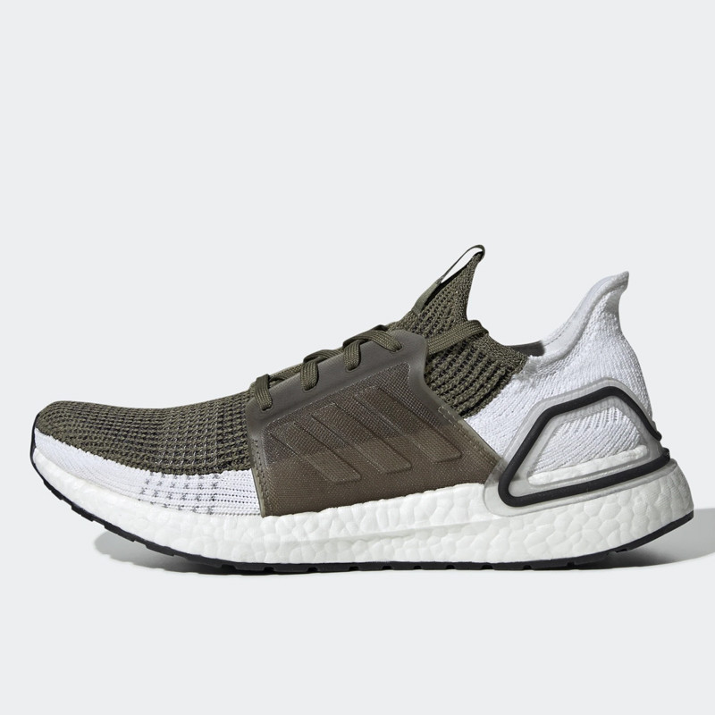 SEPATU LARI ADIDAS Ultraboost 19
