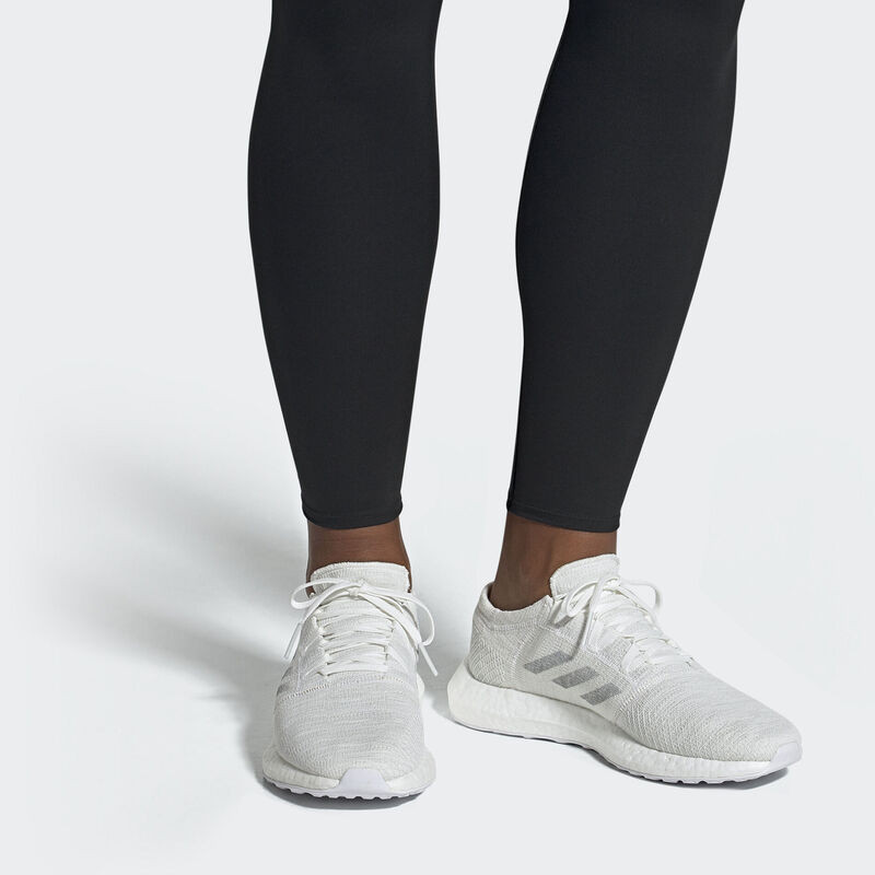 SEPATU LARI ADIDAS Pureboost Go