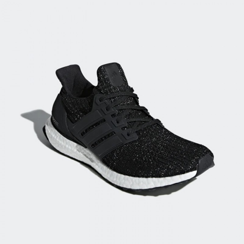 SEPATU LARI ADIDAS Ultraboost