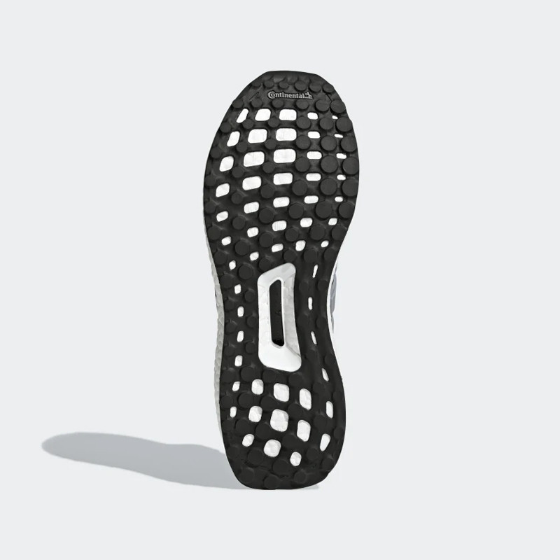 SEPATU LARI ADIDAS Ultraboost