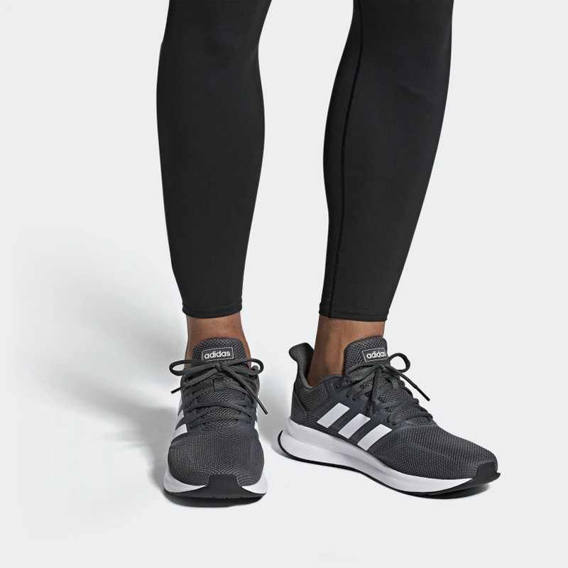 SEPATU LARI ADIDAS Runfalcon
