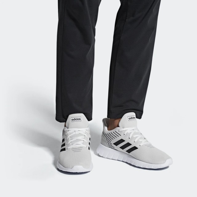 SEPATU LARI ADIDAS Asweerun
