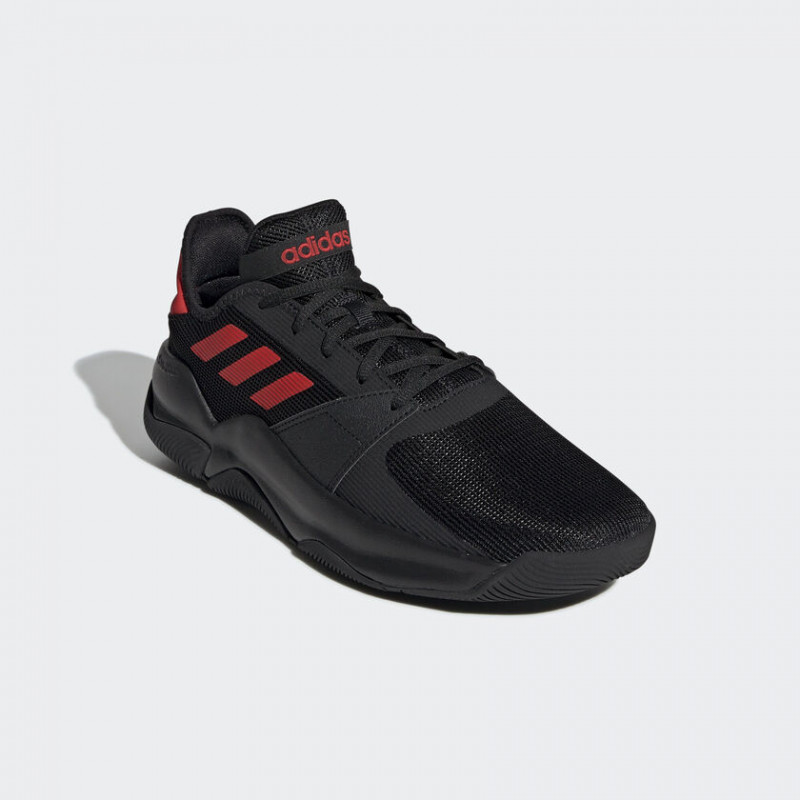 SEPATU BASKET ADIDAS Streetflow