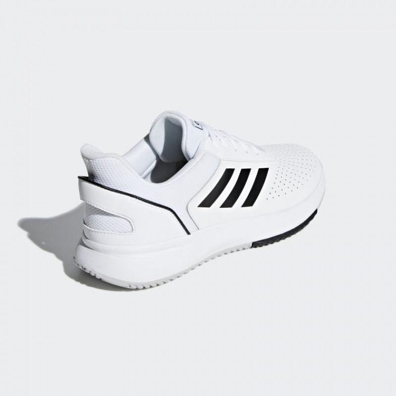 SEPATU TENNIS ADIDAS Courtsmash