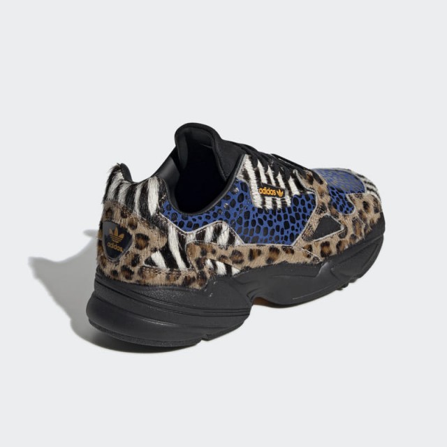 SEPATU SNEAKERS ADIDAS Wmns Falcon