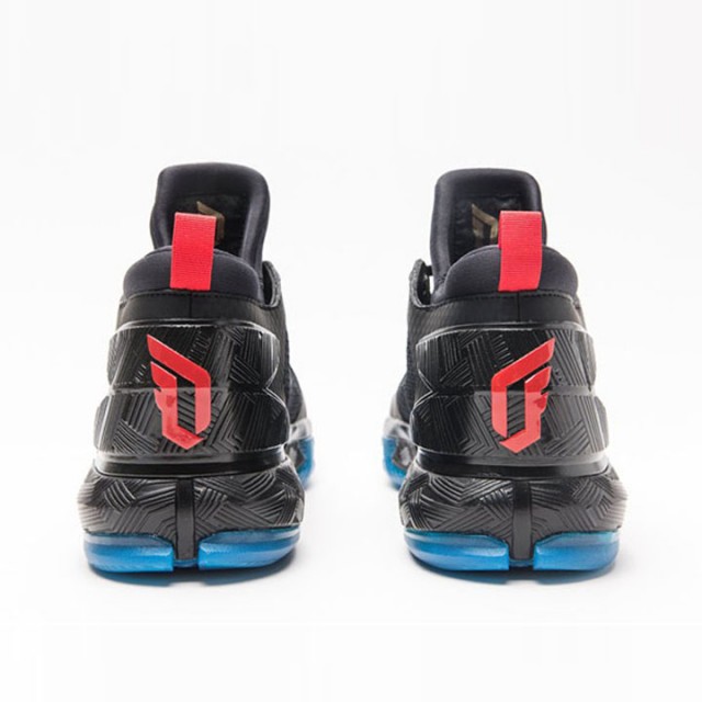 SEPATU BASKET ADIDAS Damian Lillard 2