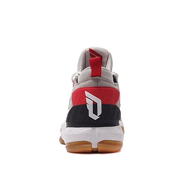 SEPATU BASKET ADIDAS Damian Lillard 2