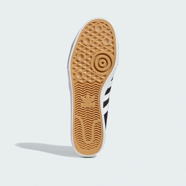 SEPATU SNEAKERS ADIDAS Matchcourt
