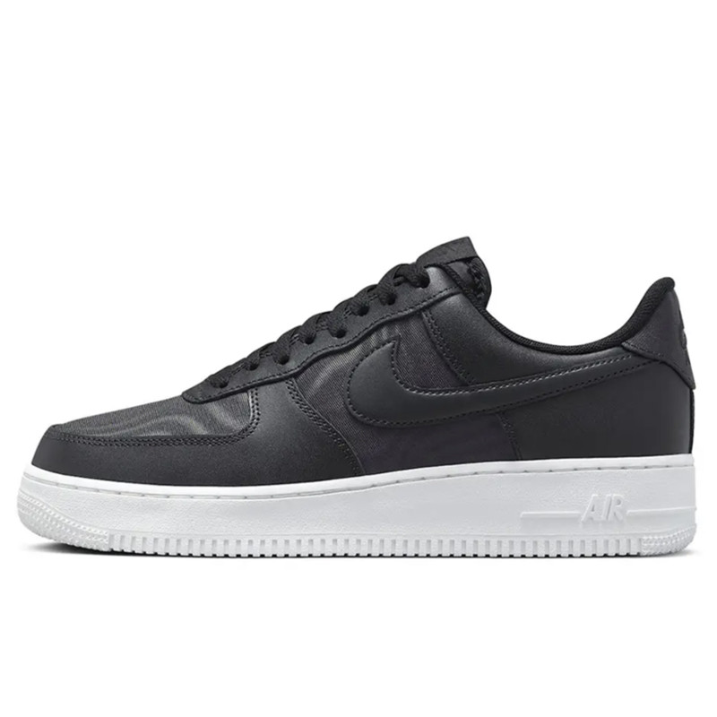 Nike Air Force 07 Lv8 Black Sepatu Sneakers Nike Air Force '07 Lv8 Nylon  Black