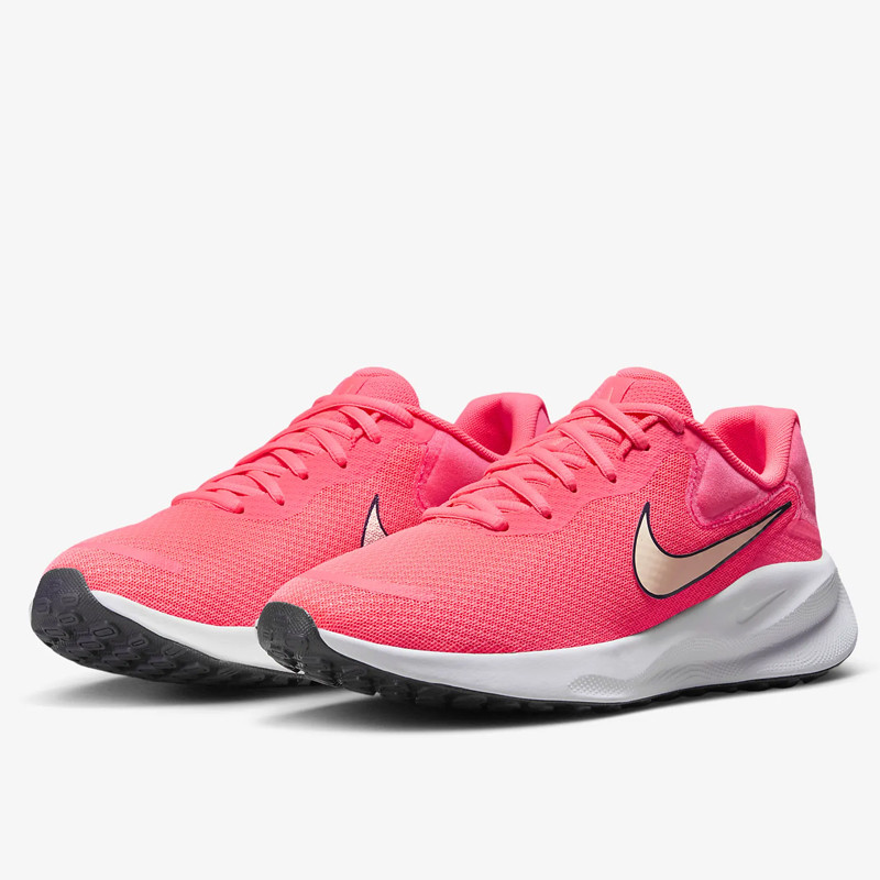 SEPATU LARI NIKE Wmns Revolution 7