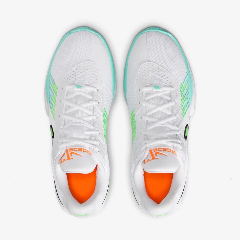 SEPATU BASKET NIKE G.T. Cut Academy EP